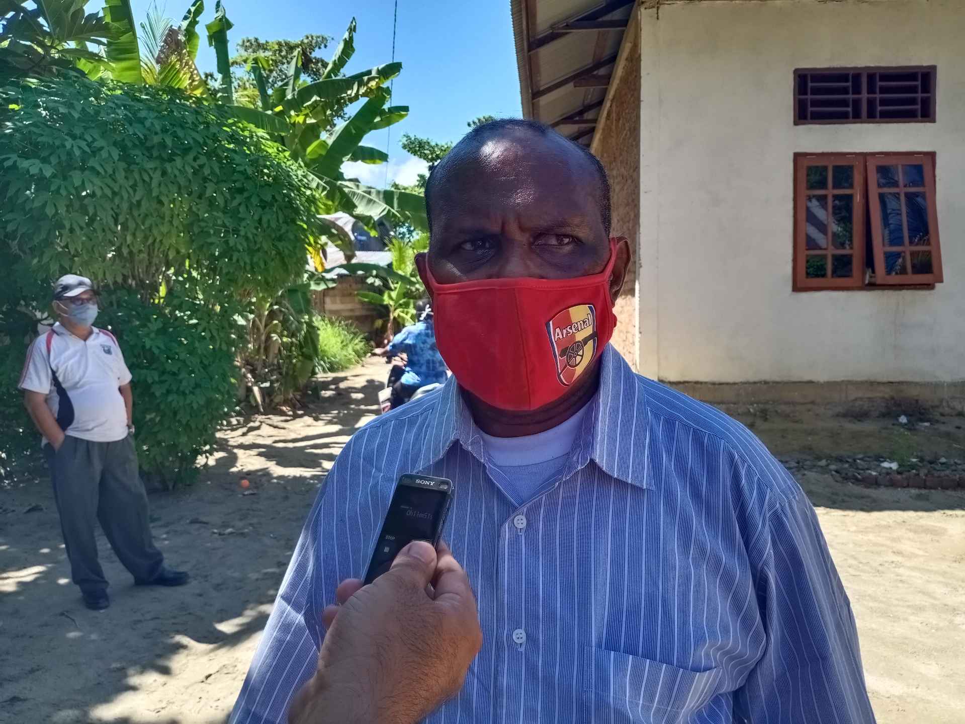 Kepala Dinas Pengelolaan Pajak dan Retribusi Kabupaten Sorong, Oktovianus Kalasuat 