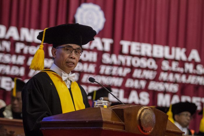 Ketua Dewan Komisioner OJK Wimboh Santoso