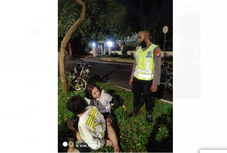Dibubarkan Saat Nongkrong, Dua Mahasiswa Tabrak Polisi