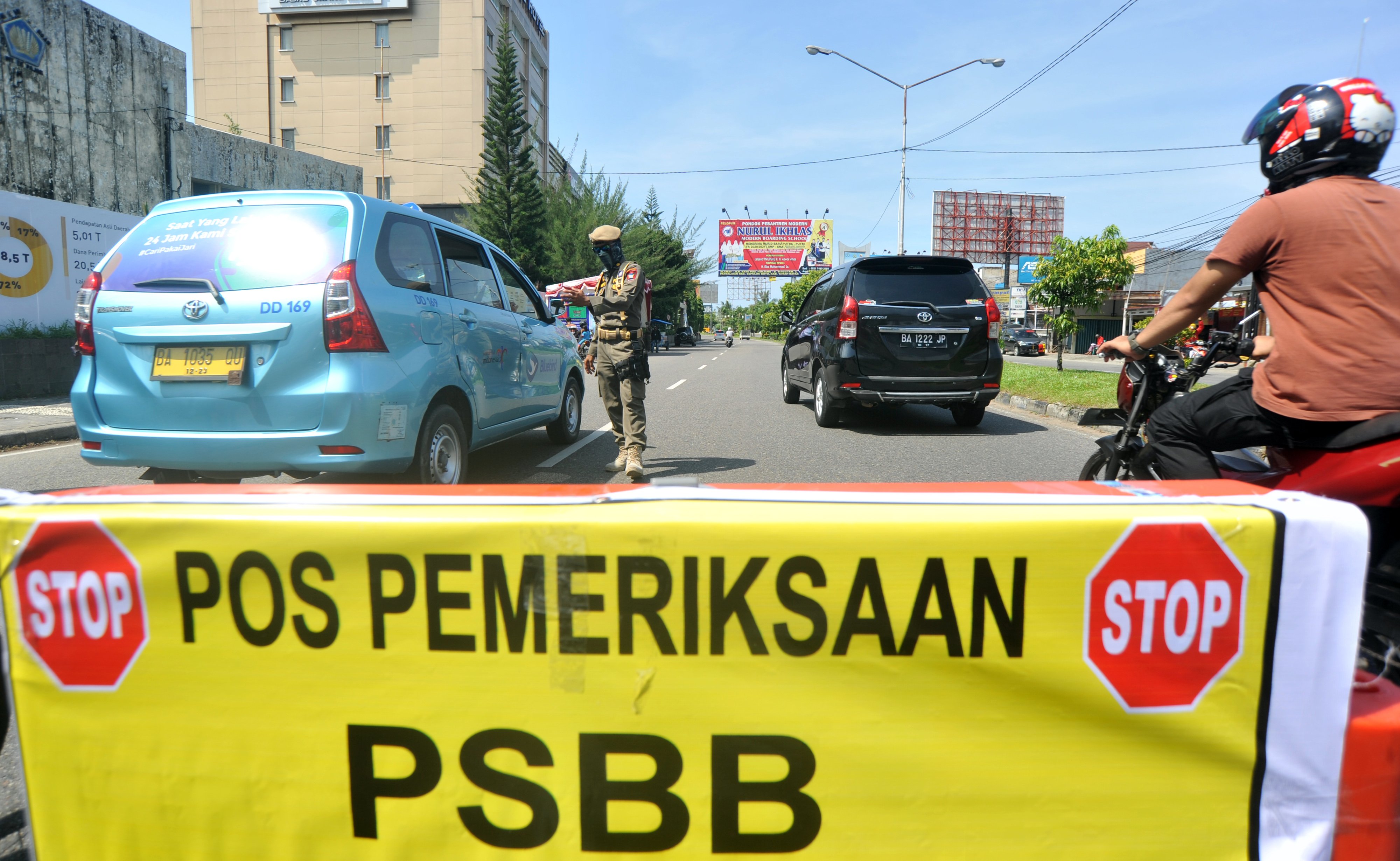 Pemprov Sumbar menetapkan pemberlakuan PSBB Jilid III hingga 7 Juni 2020, kecuali Bukit Tinggi.