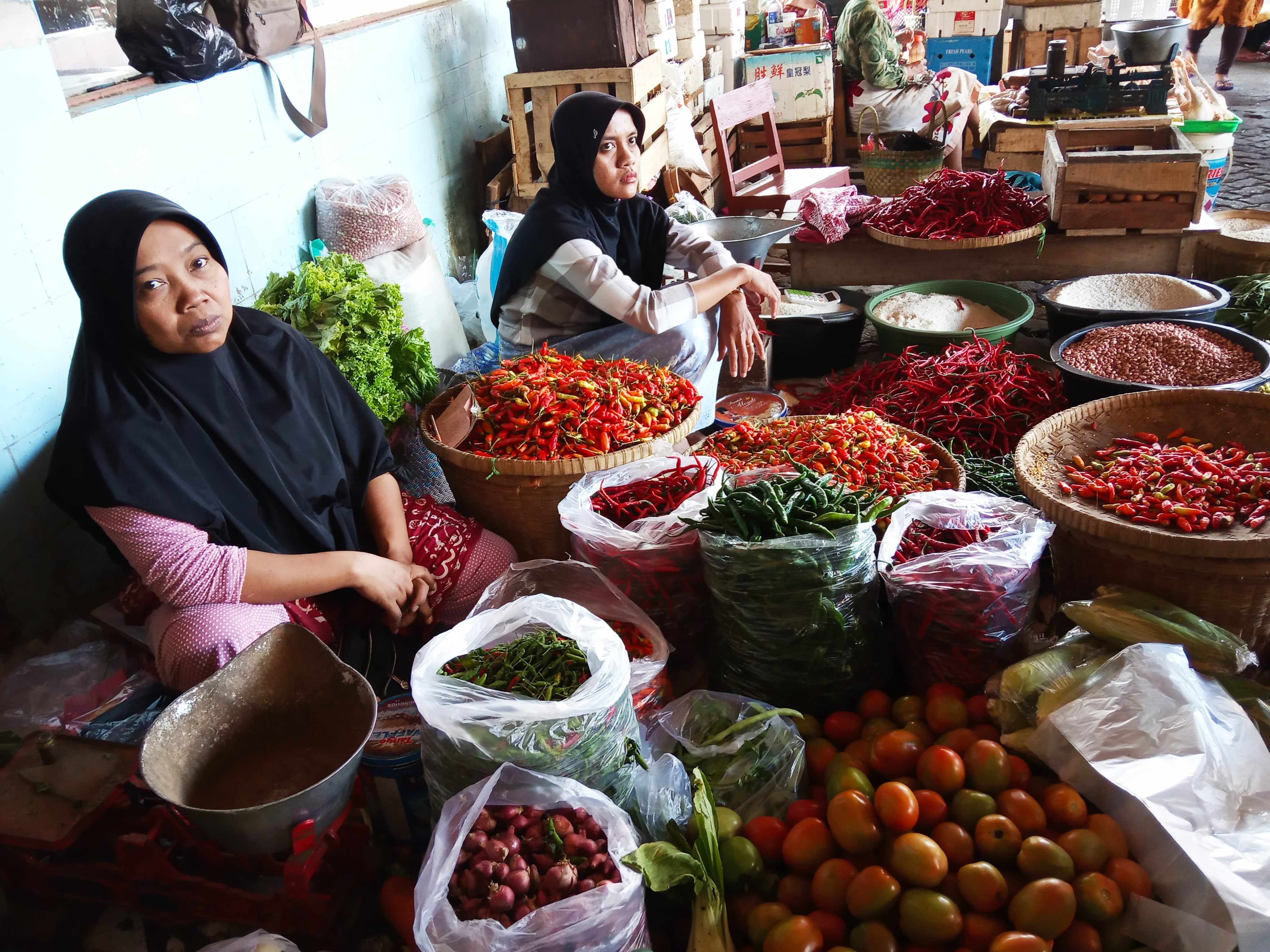 Harga kebutuhan pokok di pasar tradisional Klaten seminggu setelah lebaram normal lagi.