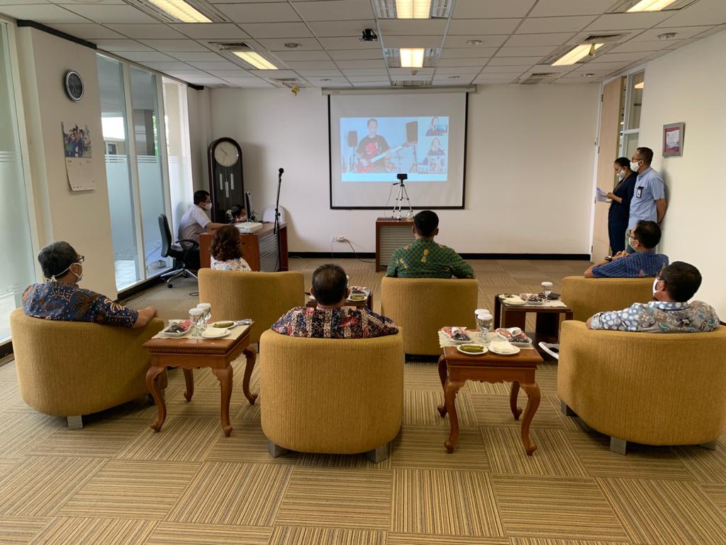 Sebagai bentuk kesiapan mereka untuk beradaptasi dan menerapkan sistem kenormalan baru, Asuransi Jasindo memulainya dari  kantor sendiri.