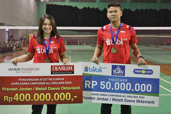 Juara ganda campuran All England 2020, Praveen Jordan/Melati Daeva Oktavianti, mendapat apresiasi dengan guyuran bonus Rp450 juta