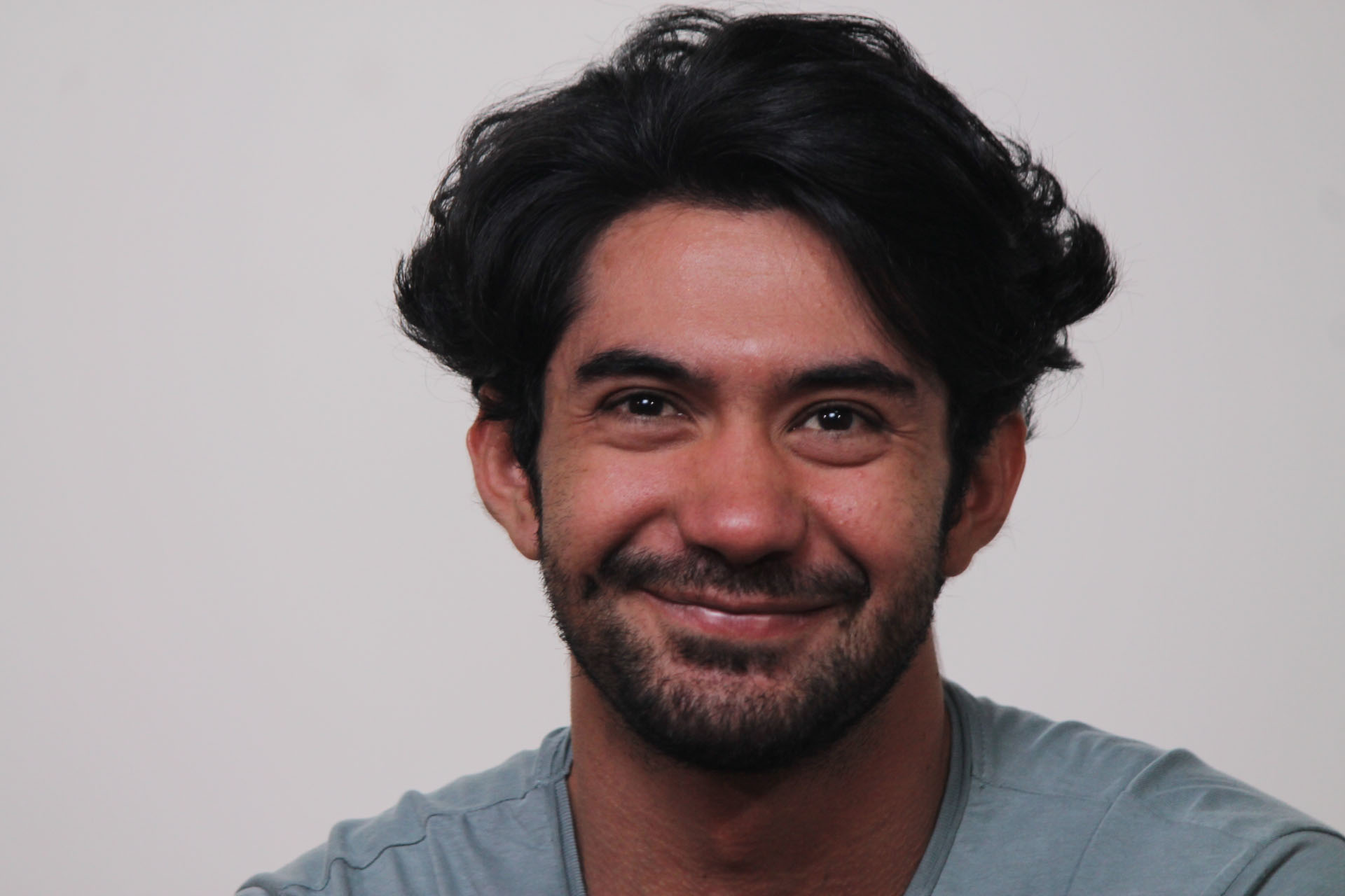 Aktor Reza Rahadian ketika berkunjung ke Media Indonesia