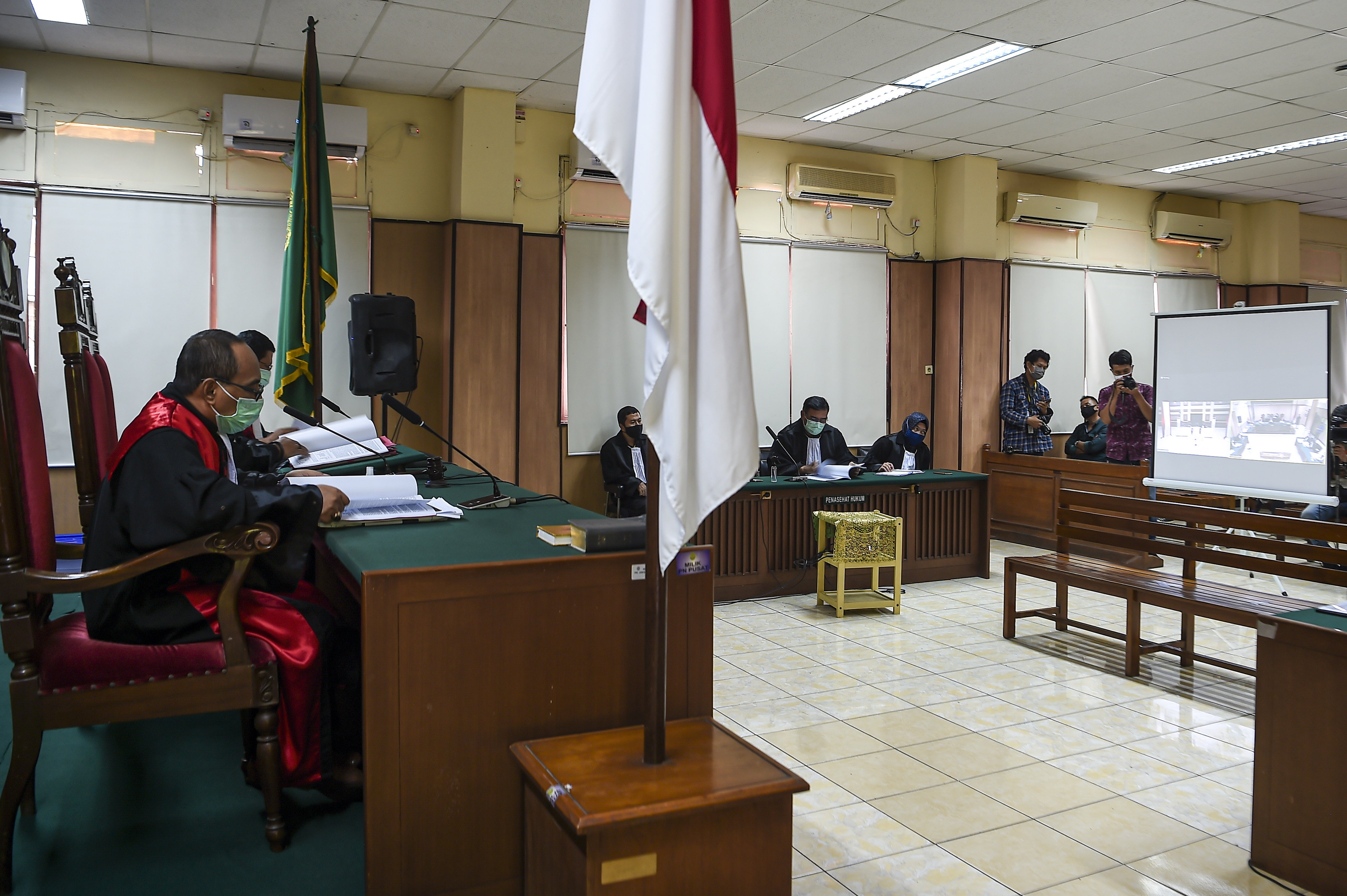 Suasana sidang tuntutan perkara penyiraman air keras penyidik KPK, Novel Baswedan