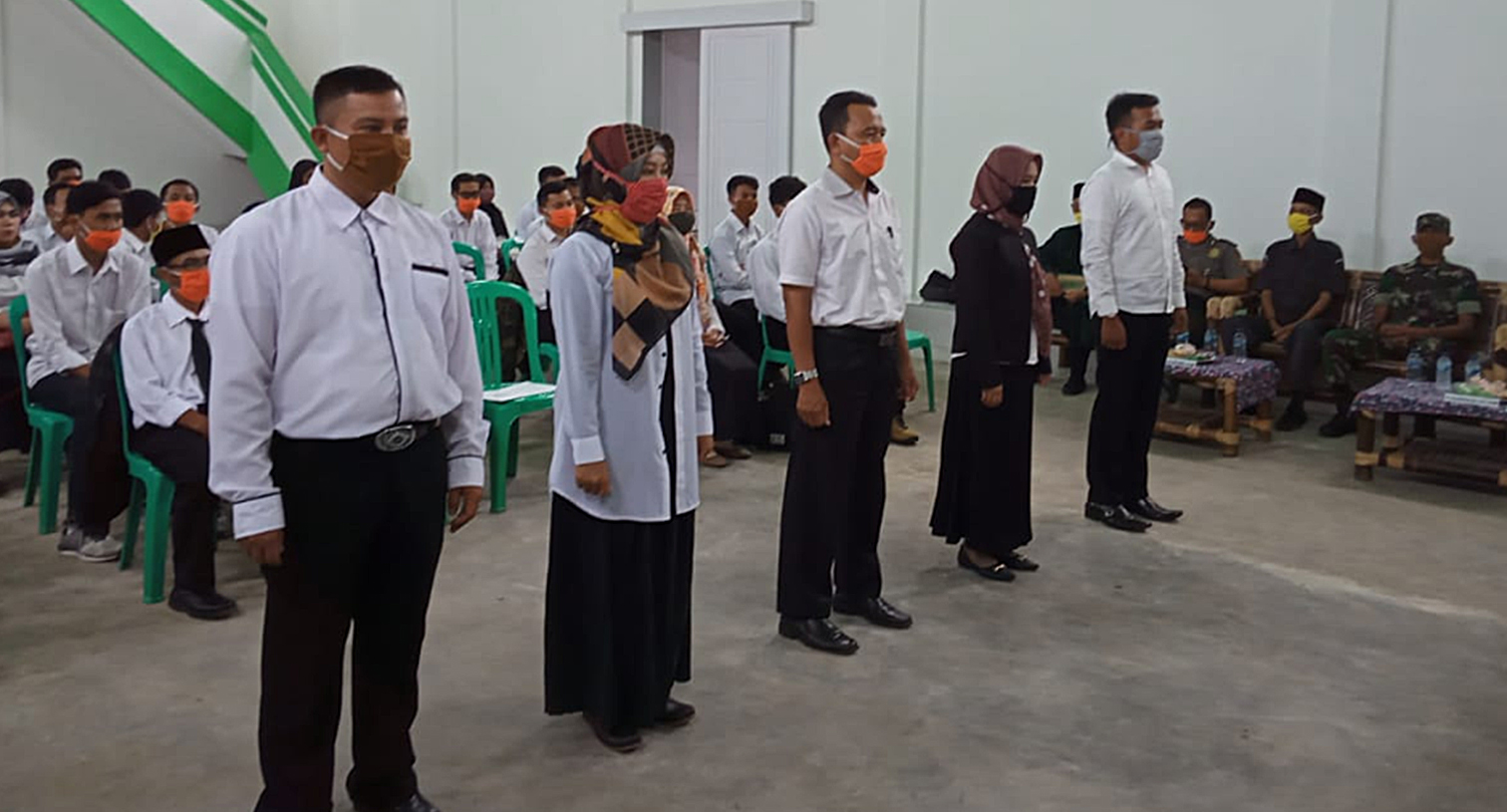 Pelantikan petugas PPS di Kabupaten Cianjur Maret 2020. Seluruh petugaws wajib memakai masker. (foto ilustrasi)