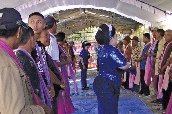 Tayuban dalam Ritual Sedekah Bumi