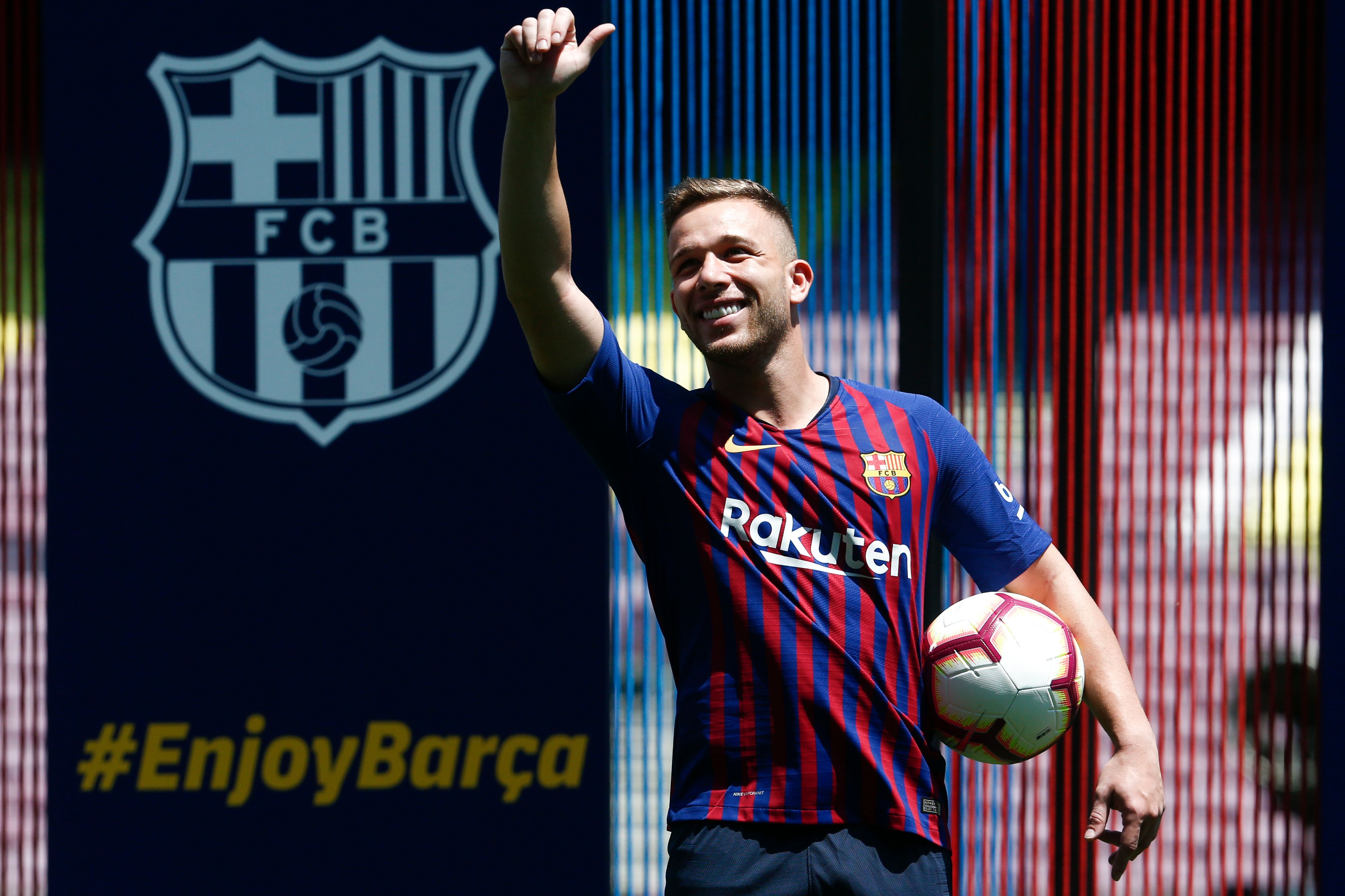 Pemain tengah asal Brasil Arthur Melo