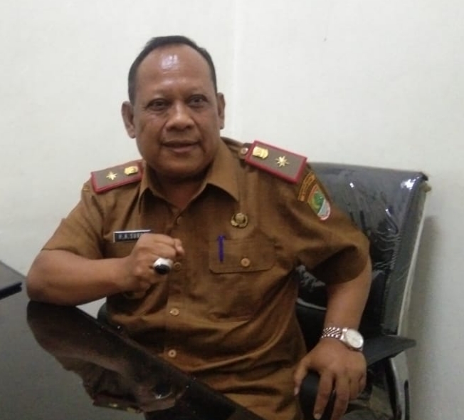 Kepala Dinas Tenaga Kerja dan Transmigrasi Karawang Ahmad Suroto