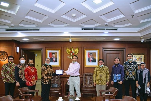 Wakil Ketua DPR RI M Azis Syamsuddin menerima kunjungan Asosiasi Perusahaan Penjualan Langsung Indonesia (AP2LI) di Senayan, Rabu (3/6).