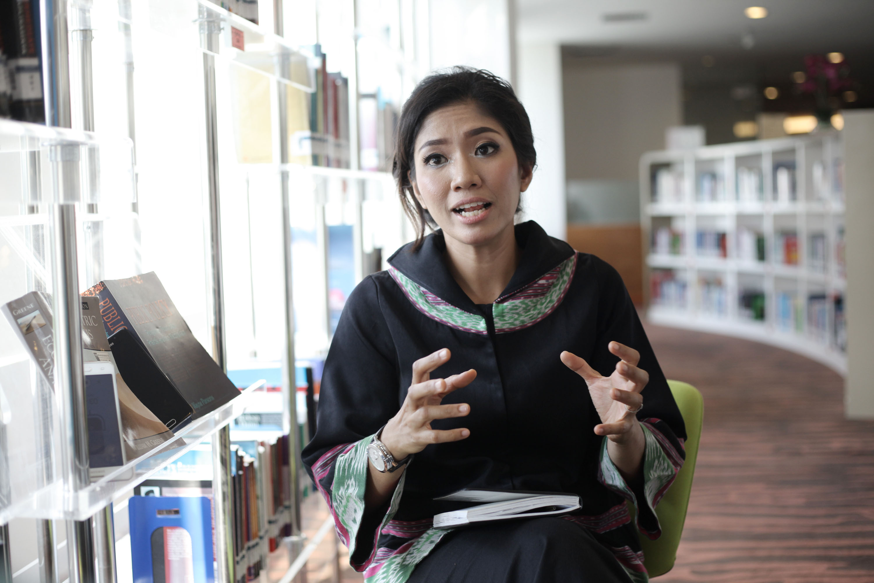 Pemerhati Sosial Devie Rahmawati