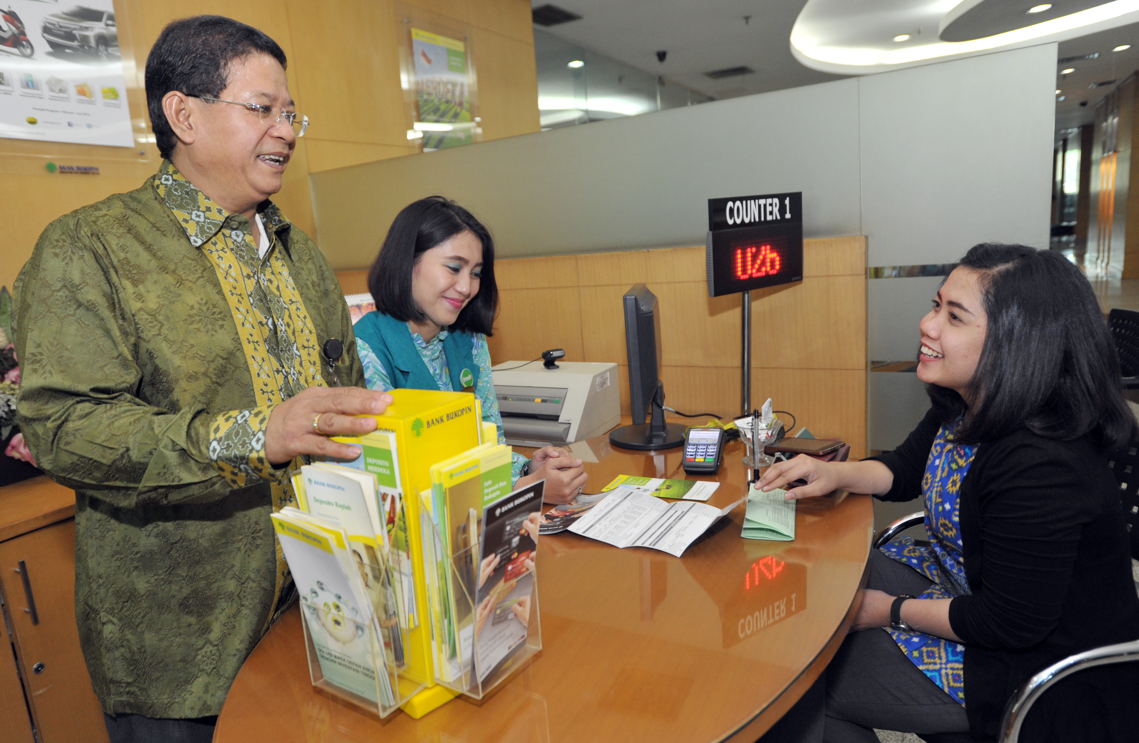 PERTUMBUHAN KARTU KREDIT BUKOPIN: