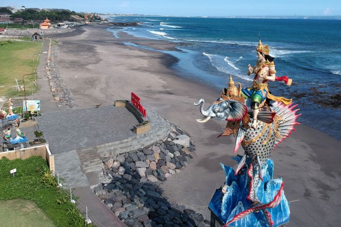 Pariwisata di Bali akan di-reopening dengan mengutamakan kebersihan, kesehatan dan keamanan.  