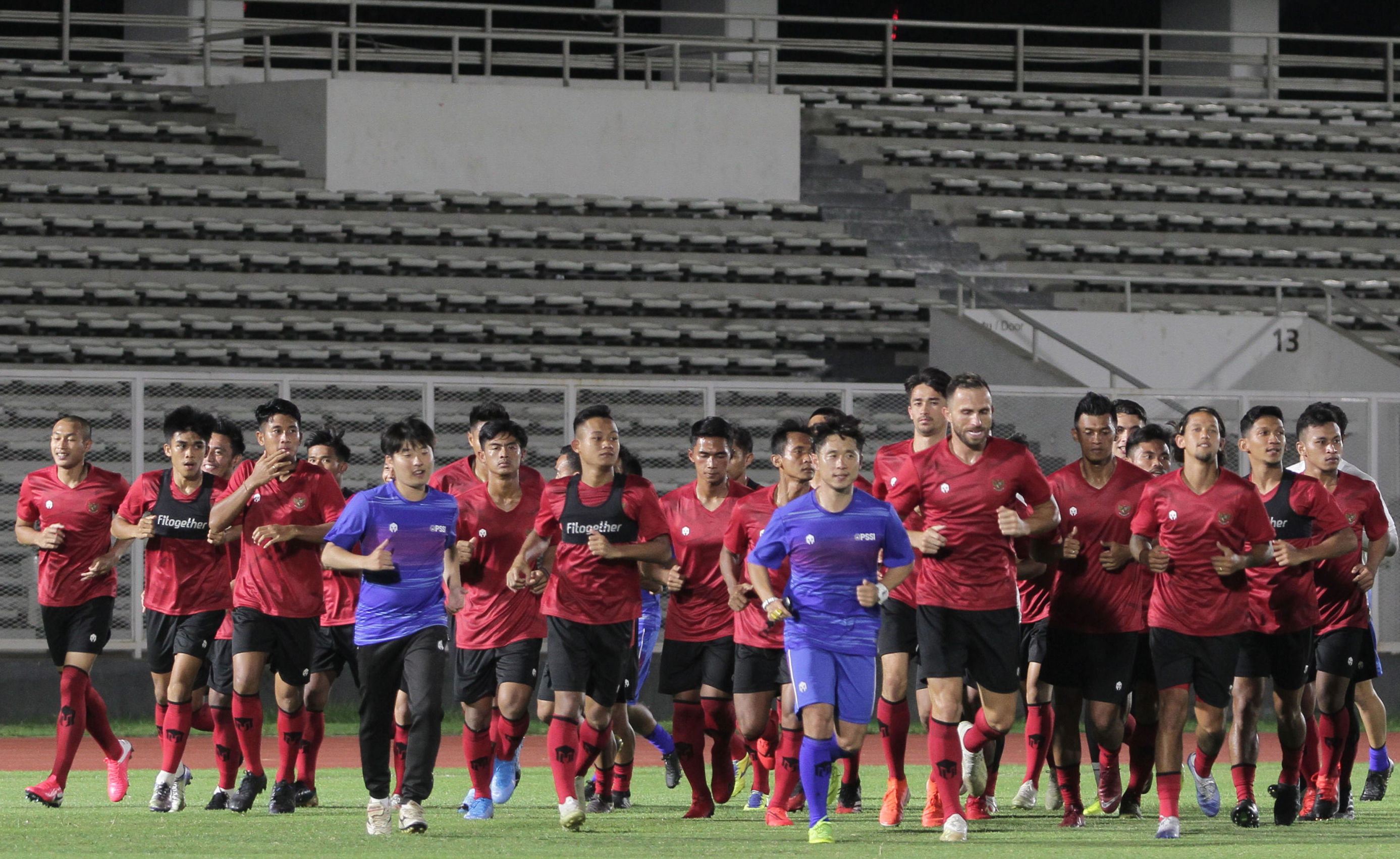 Timnas senior saat melakukan latihan di Stadion Madya, Senayan, Jakarta, beberapa waktu lalu. 