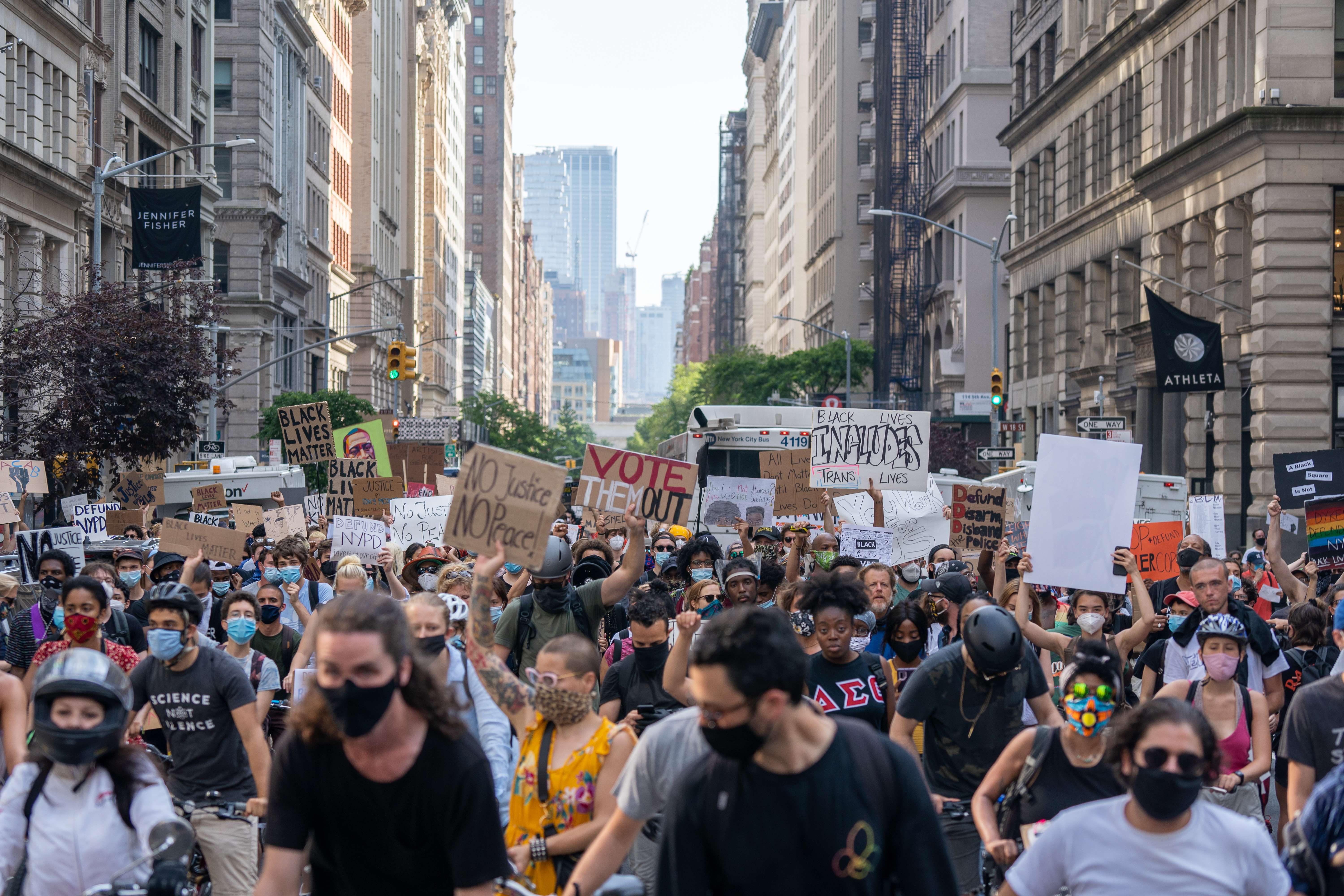 Demonstran di 5th Avenue terkait rasialisme