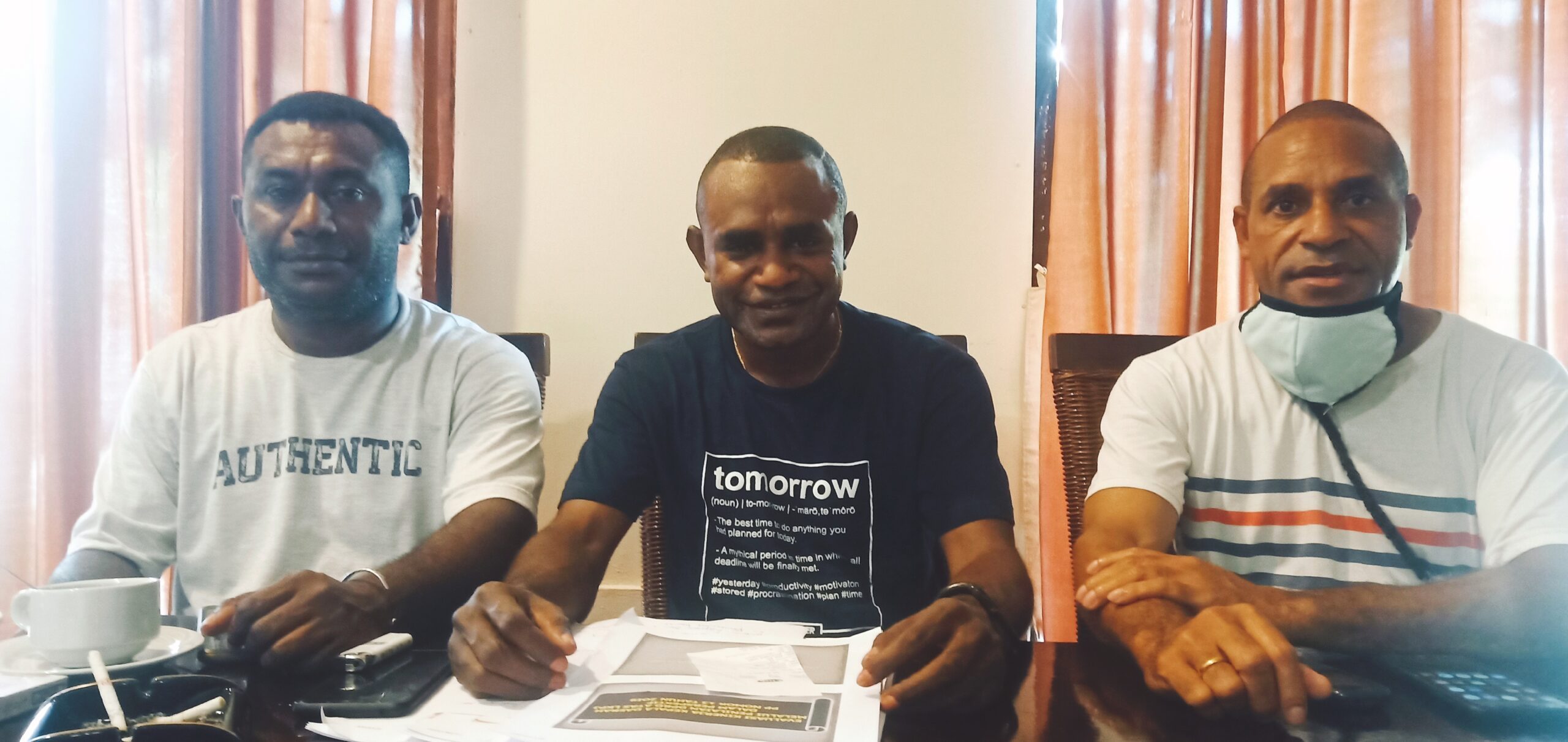 Fraksi Partai NasDem Kabupaten Maybart, Papua Barat memberikan bantuan sembako untuk mahasiswa asal daerah itu belajar di Yogyakarta.