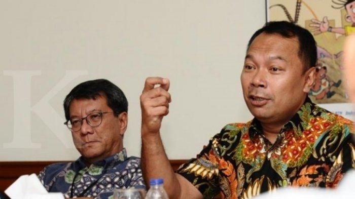 Direktur Utama Bank Bukopin Rivan Achmad Purwantono (kanan).