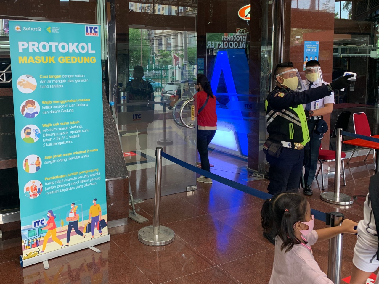 Startup healthtech SehatQ menjalankan berbagai program untuk mendukung berputarnya kembali roda bisnis UMKM.