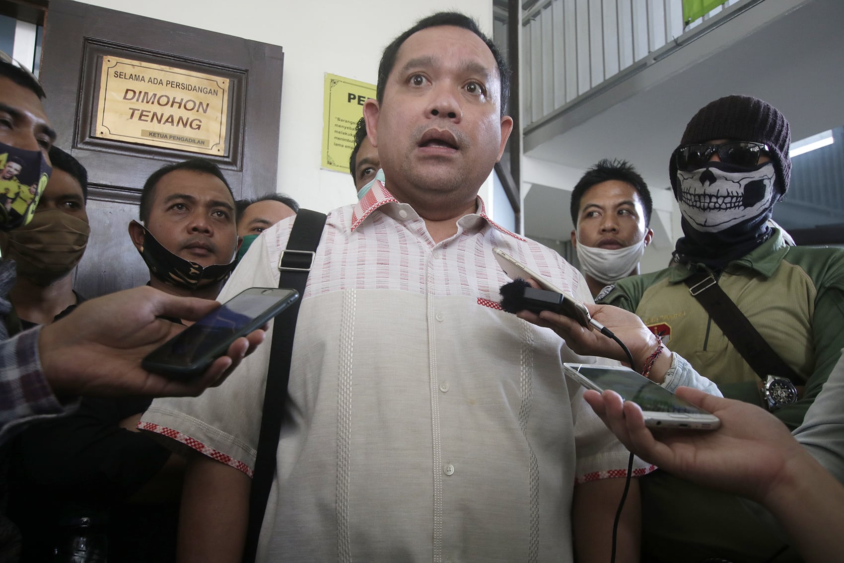 Pengacara Ruslan Buton, Tonin Tachta saat menghadiri sidang praperadilan kliennya di PNJakarta Selatan, Rabu (10/6)