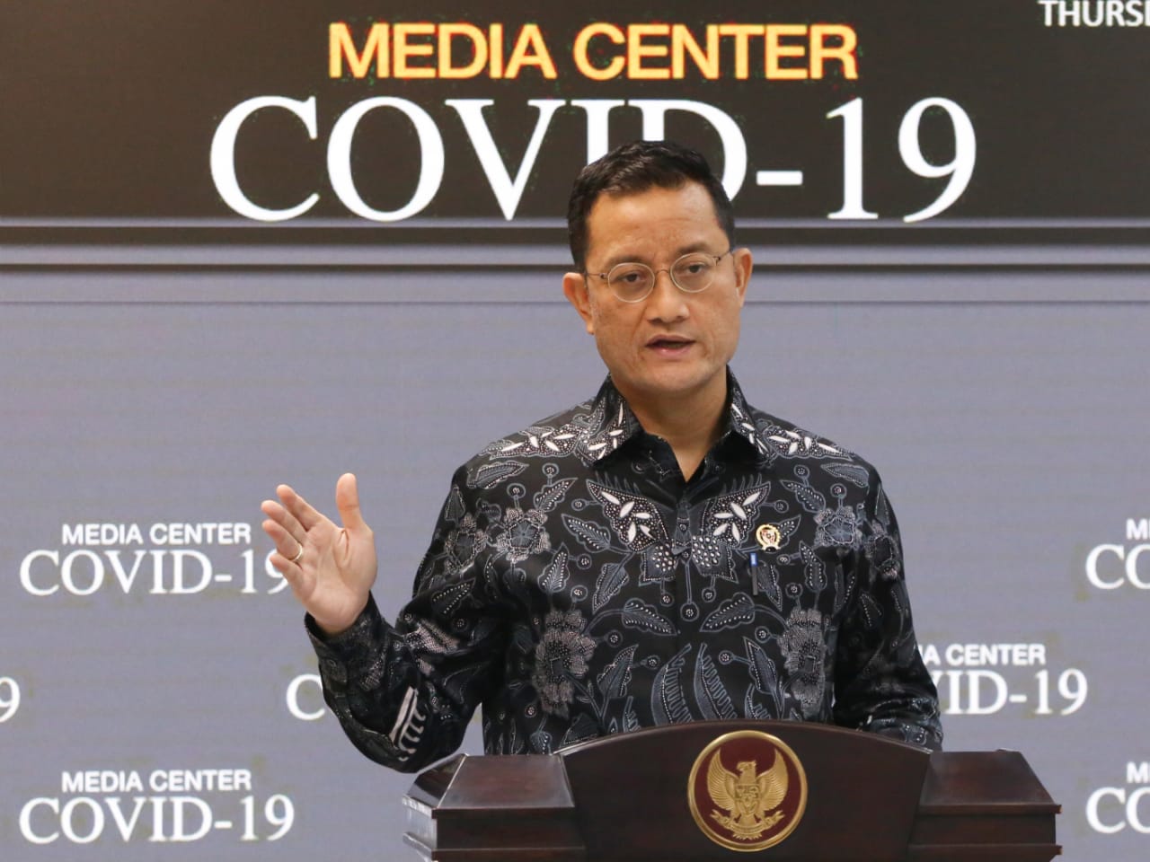 Mensos Juliari P Batubara