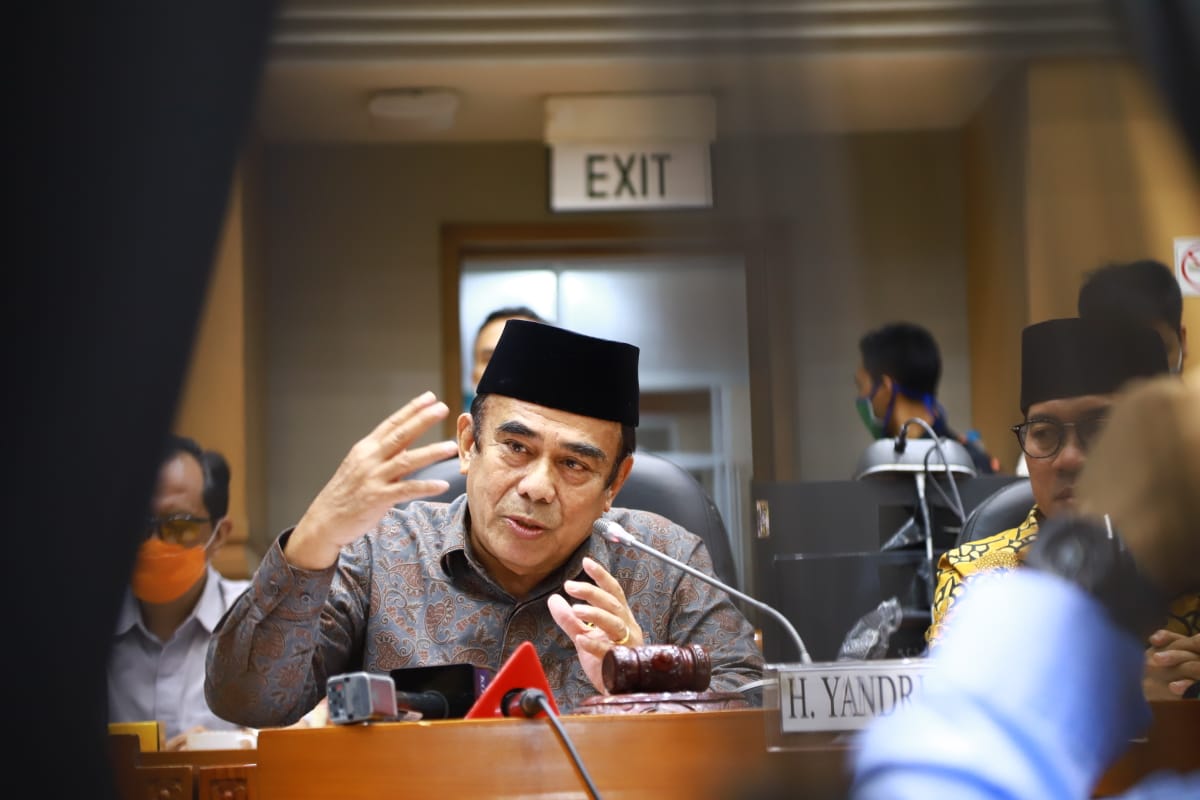 Menteri Agama Fachrul Razi  saat menjelaskan panduan pendidikan keagamaan selama pandemi di Gedung DPR RI, Kamis (18/6/2020).