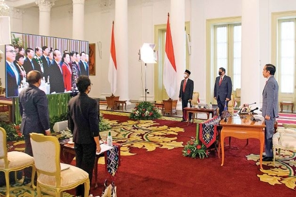 Presiden Joko Widodo menghadiri KTT Ke-36 ASEAN secara virtual di Istana Bogor, Jawa Barat, kemarin.