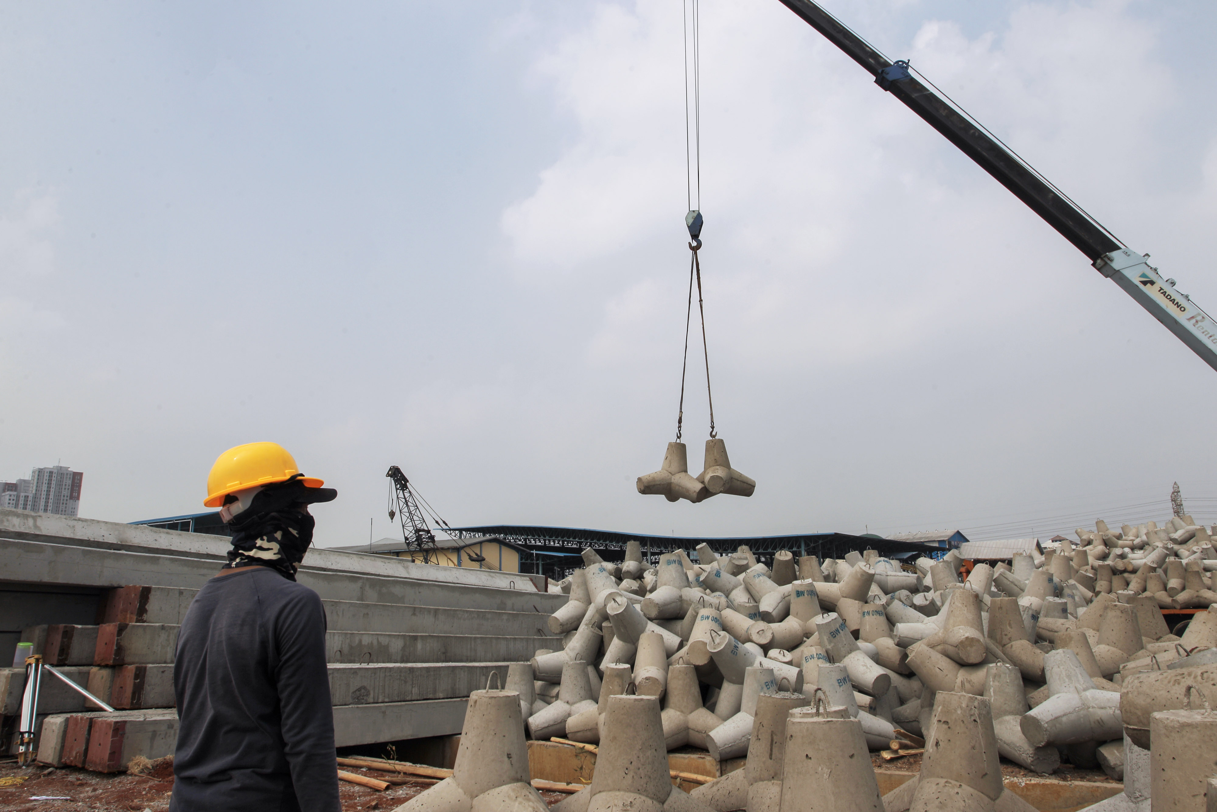 Proyek pemecah ombak