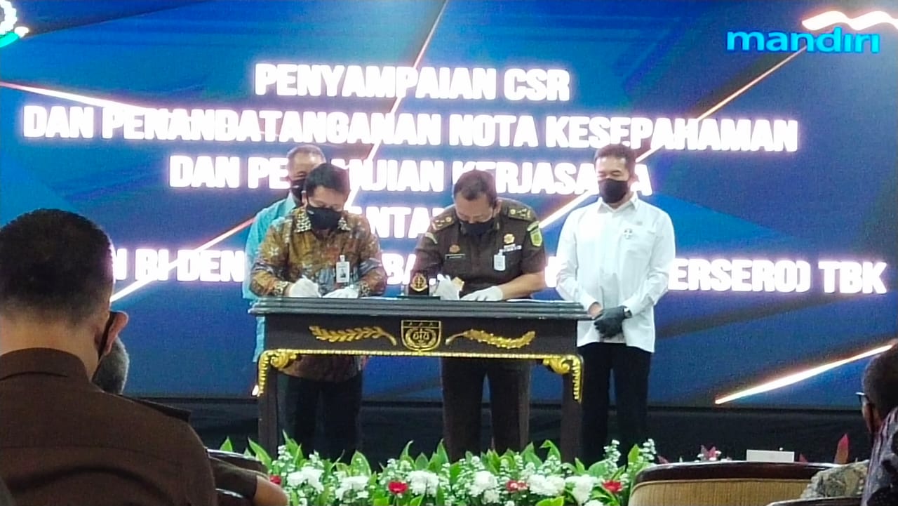 Kejaksaan Agung RI menjalin kerjasama bidang intelijen tentang pengamanan pembangunan strategis dan aset Bank Mandiri.