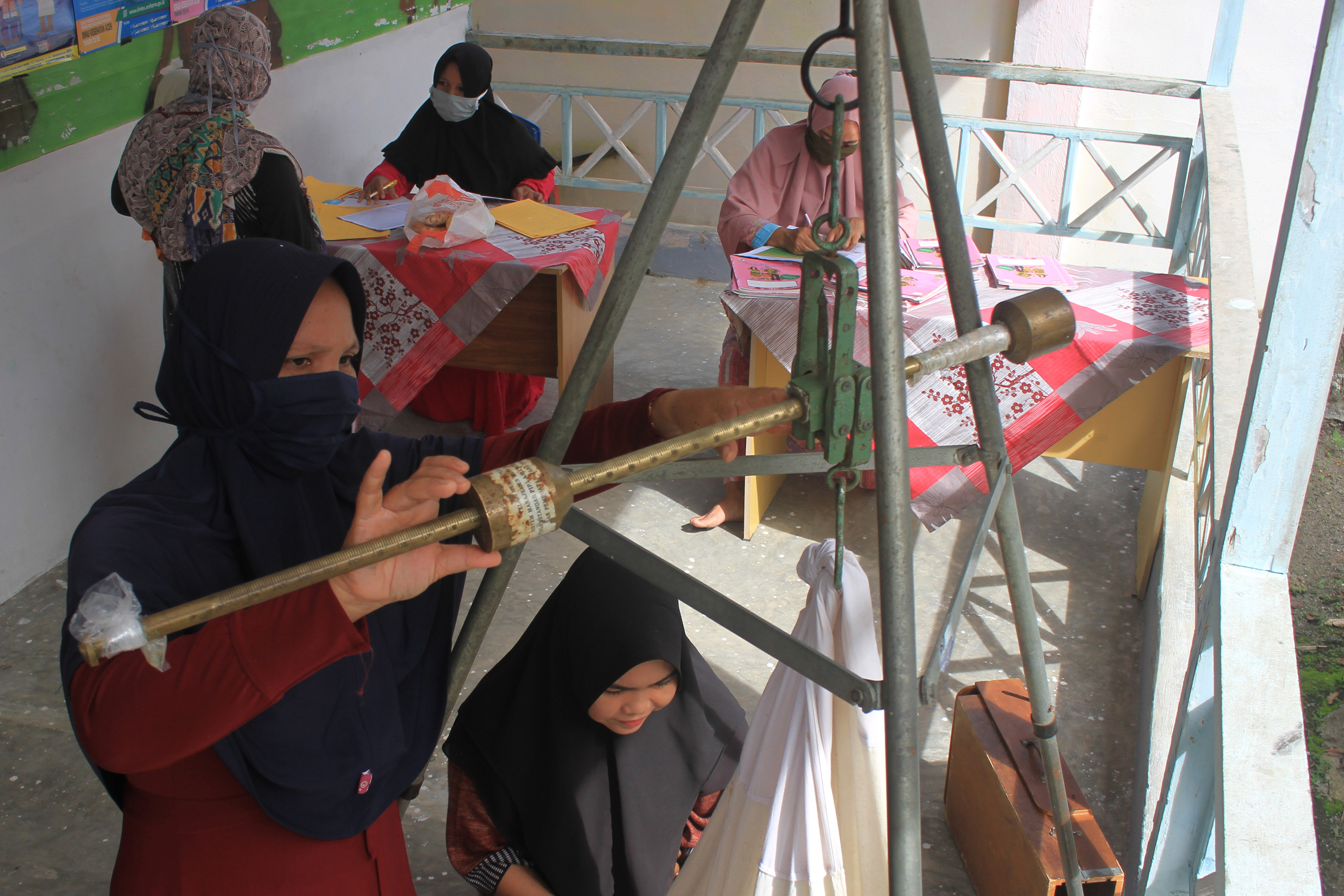 Penyelenggaraan imunisasi di tengah pandemi Covid-19