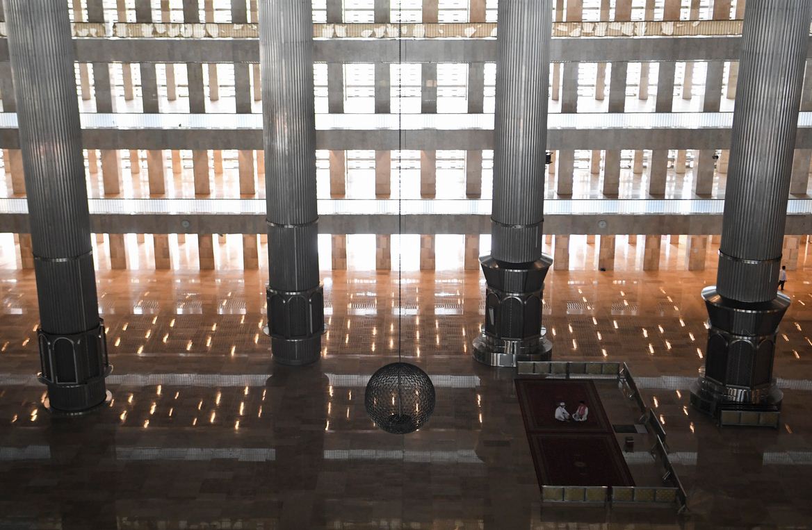 Suasana Masjid Istiqlal di Jakarta, Jumat (29/5/2020). 