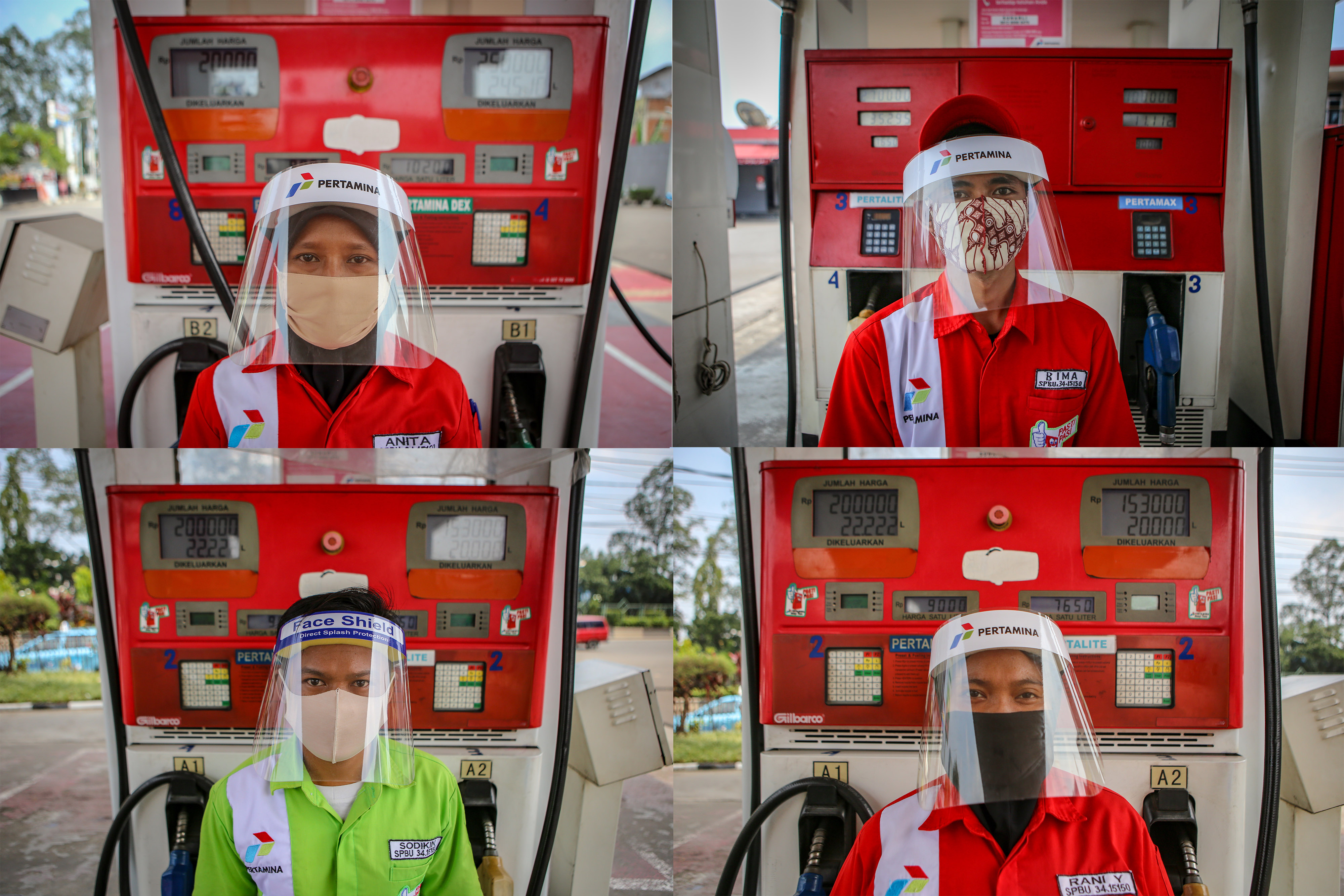 Foto combo petugas SPBU menggunakan alat pelindung wajah di SPBU kawasan Kebon Nanas, Kota Tangerang, Banten, Minggu (17/5).