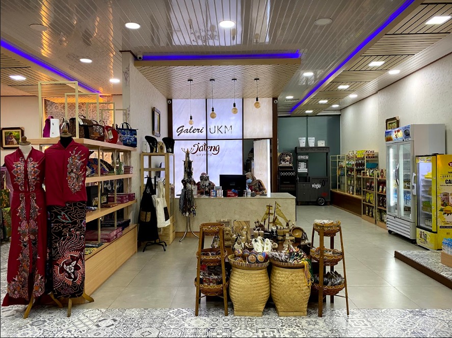 Galeri UMKM di Bandara Internasional Yogyakarta (YIA).