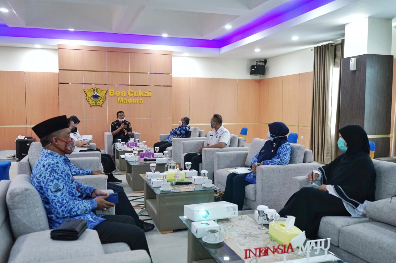 Bea Cukai Madura menggelar rapat bersama dengan empat pemekab di Madura untuk merilis Kawasan Industri Hasil Tembakau (KIHT).