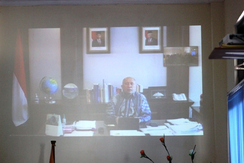 Menkop-UKM Teten Masduki saat membuka RAT ke 36  Kopdit Obor Mas melalui virtual online zoom, Selasa (30/6) 