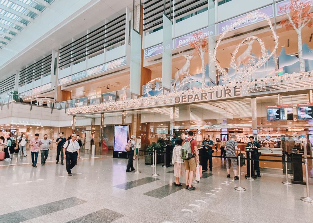 Selain harus bersiap akan proses check-in yang lebih lama, penumpang juga harus bersiap dengan kebijakan baru sejumlah maskapai.