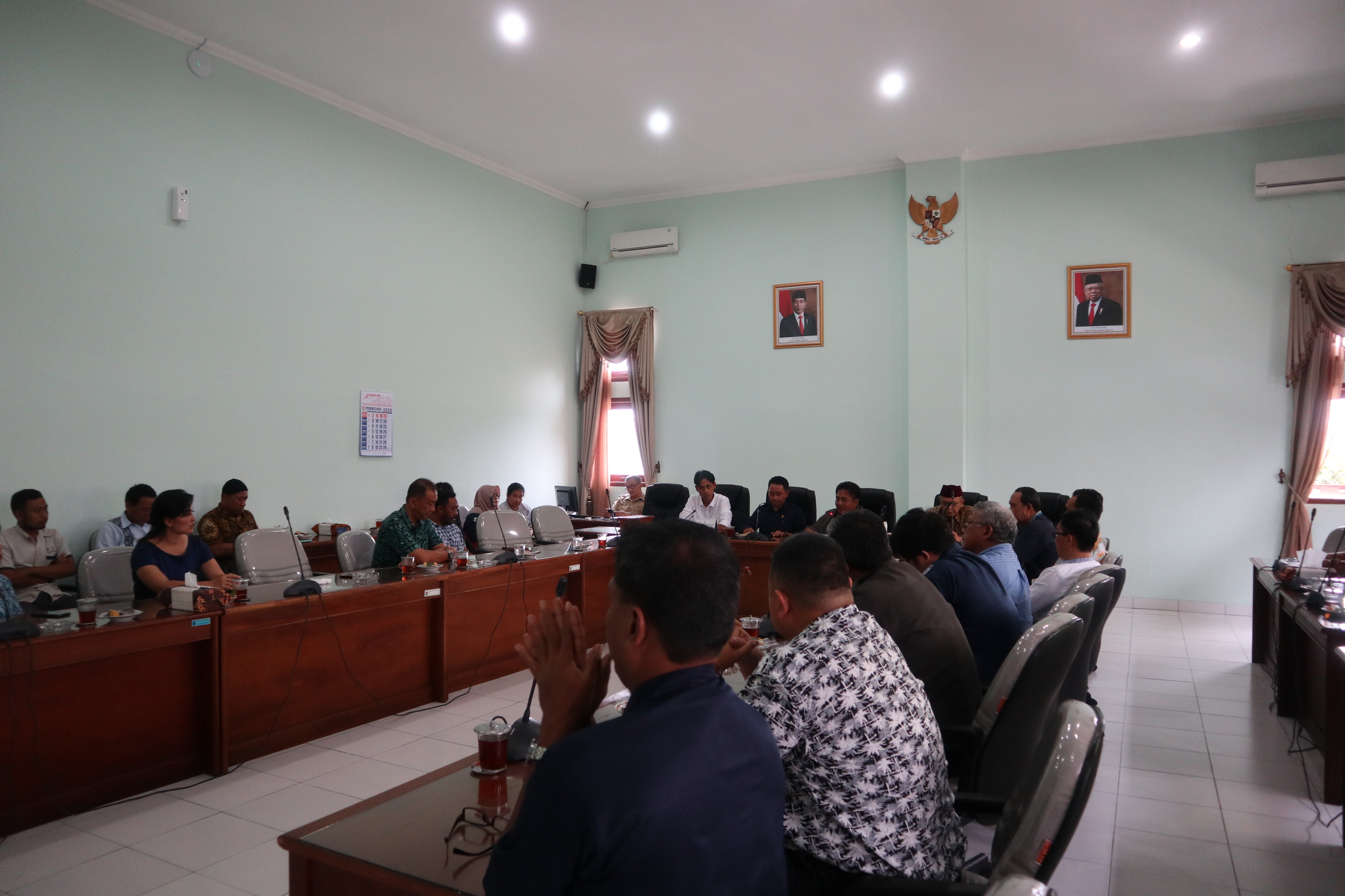 Sejumlah pengusaha yang tergabung dalam APINDO Temanggung mendatangi kantor DPRD, Senin (2/3/2020). Mereka mengeluhkan lesunya perekonomian