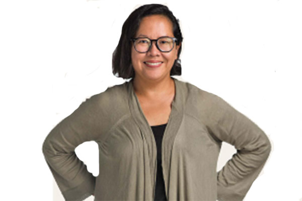 Travel blogger Trinity