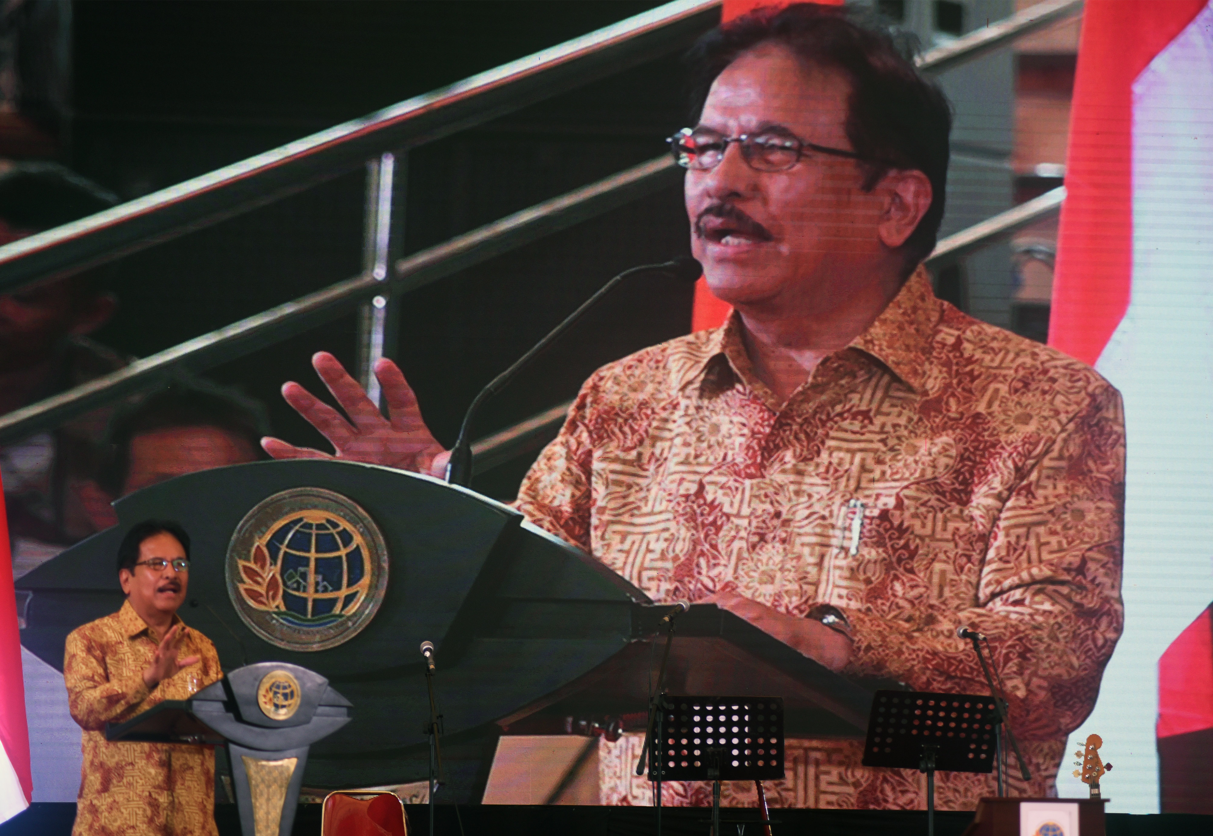  Menteri Agraria dan Tata Ruang (ATR)-BPN (Badan Pertanahan Nasional) Sofyan Djalil 