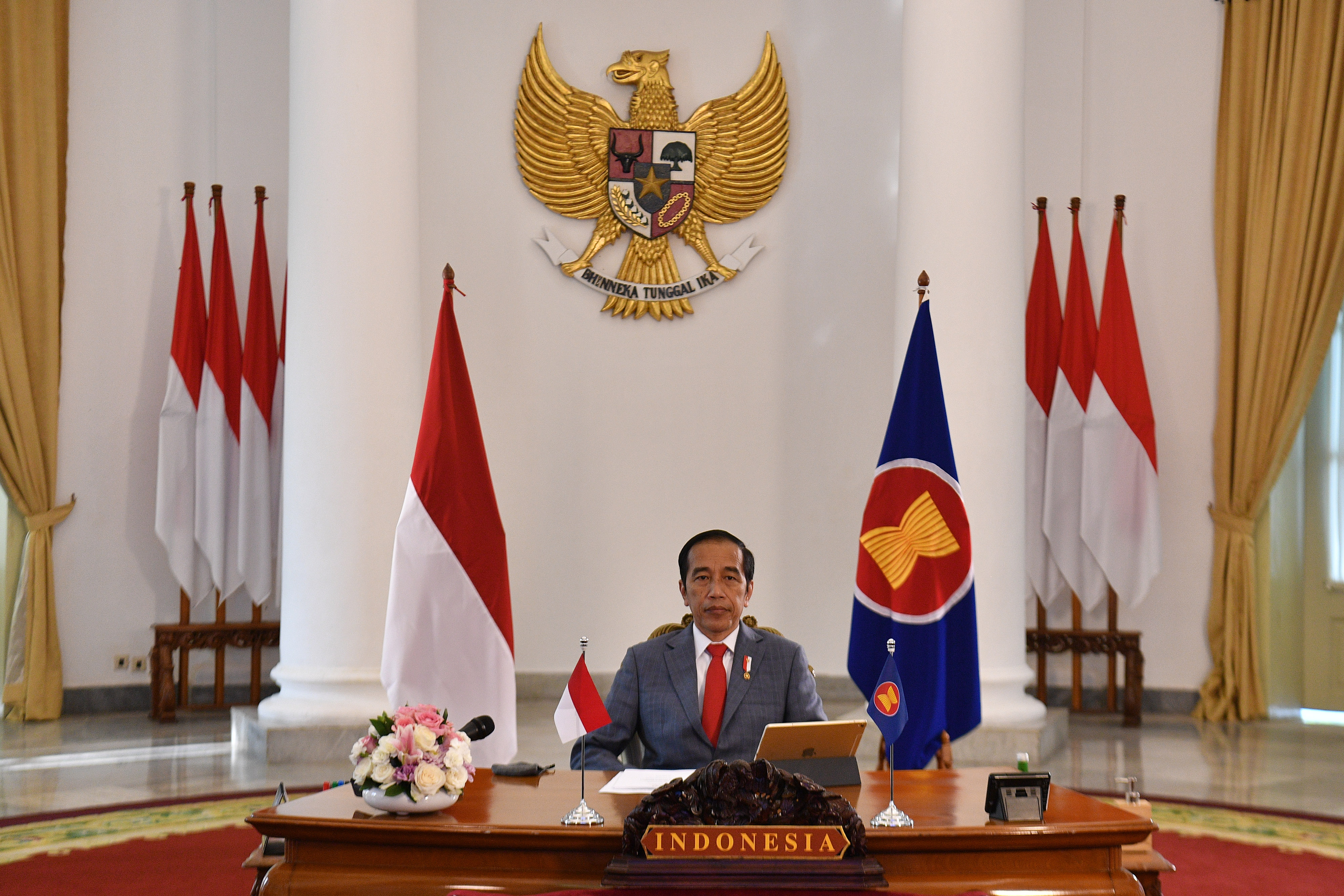 Presiden Joko Widodo menghadiri KTT ASEAN ke-36 secara virtual di Istana Bogor, Jawa Barat, Jumat (26/6/2020)
