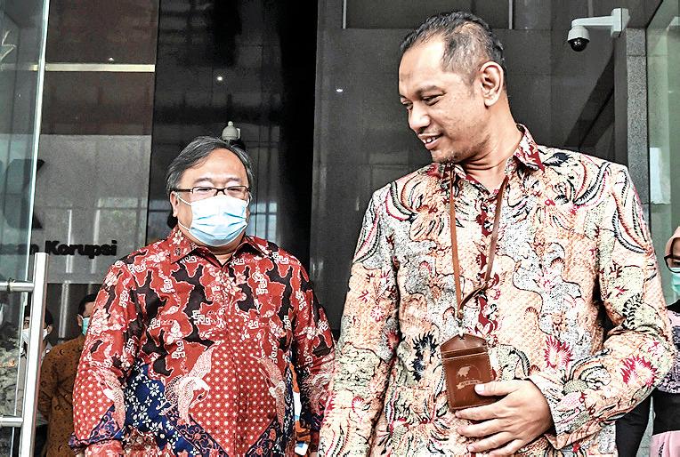 Menteri Riset dan Teknologi/Kepala Badan Riset dan Inovasi Nasional (BRIN) Bambang Brodjonegoro (kiri).