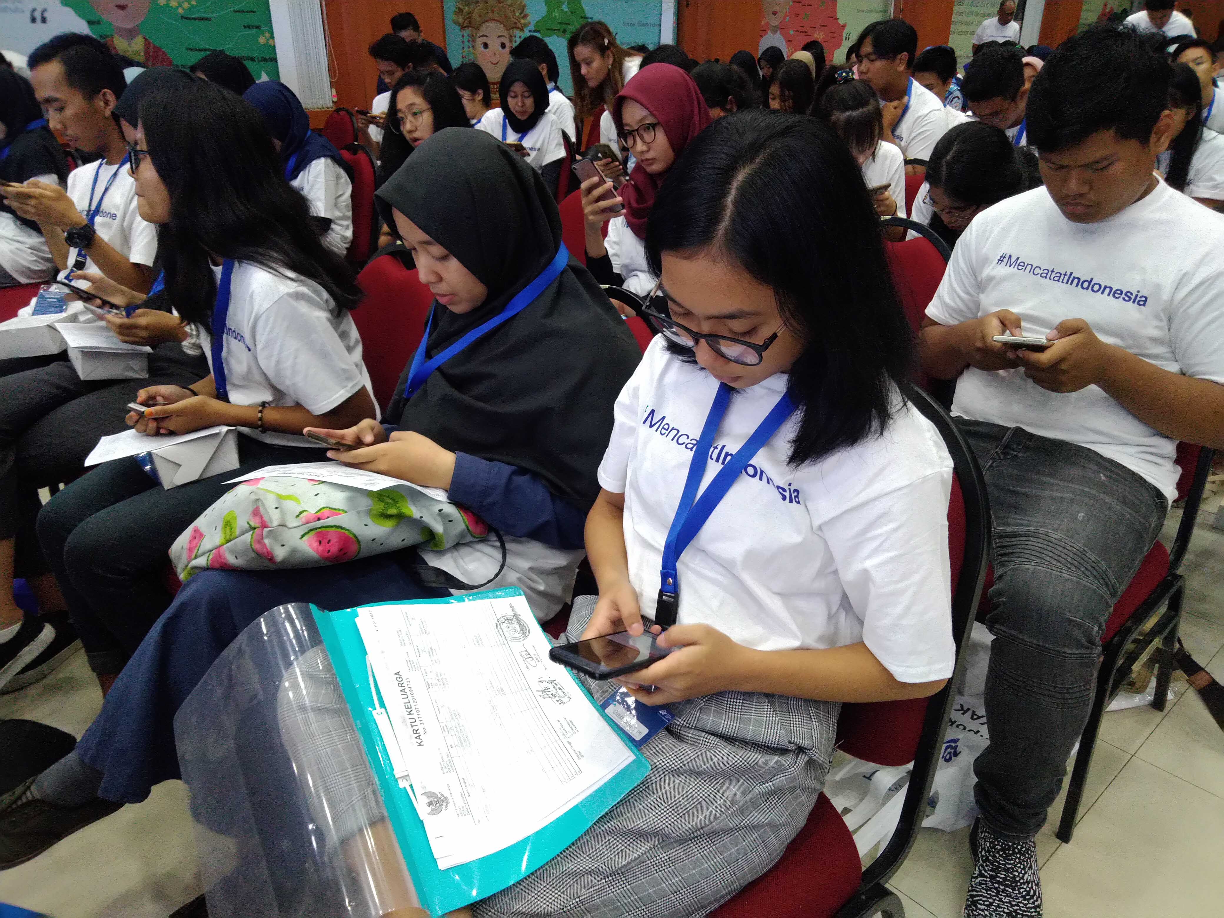 Generasi milenial mengikuti sensus 2020 milenial yang diadakan BPS, Februari silam