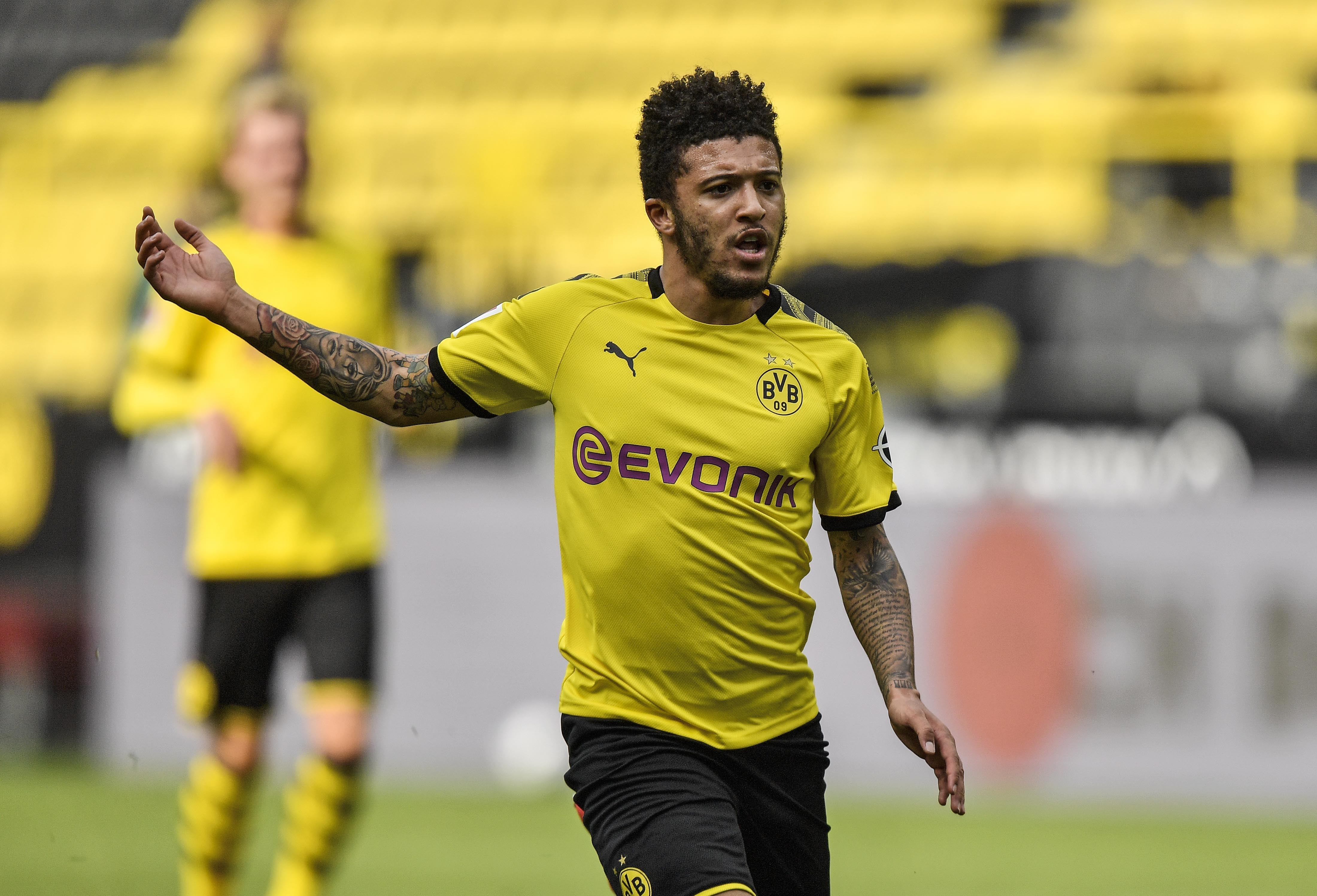 Pemain Borussia Dortmund, Jadon Sancho, dalam suatu laga pertandingan.