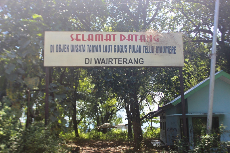 Wisata Taman Laut Gugus Pulau Teluk Maumere, Kabupaten Sikka, NTT, tidak terawat dan dijadikan tempat mesum.