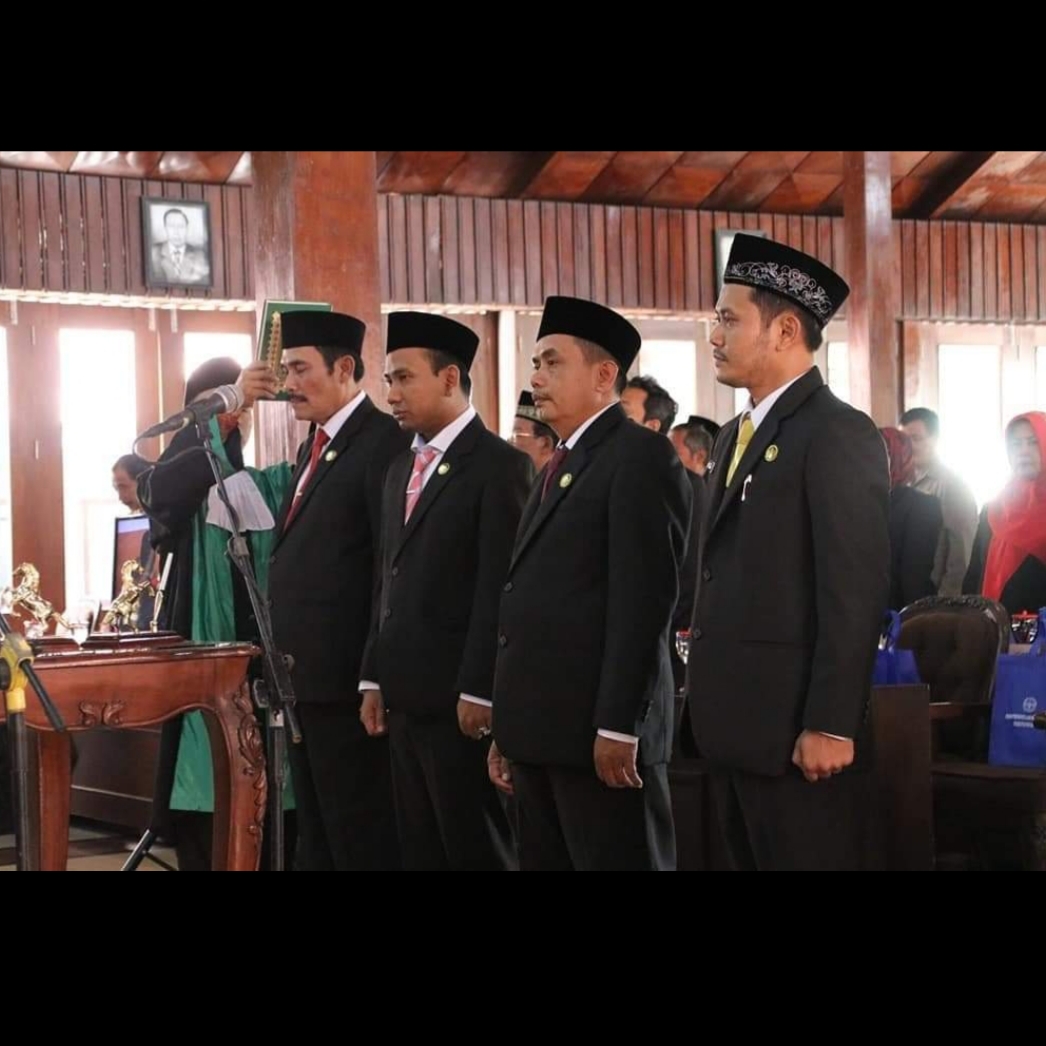 Pelantikan pimpinan DPRD Jepara.