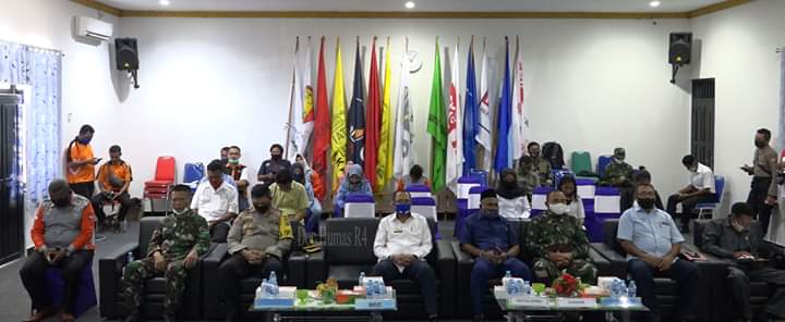 Sosialisasi Pilkada Raja Ampat di Kantopr KPU Raja Ampat, Wasai, (Rabu (17/6/2020)