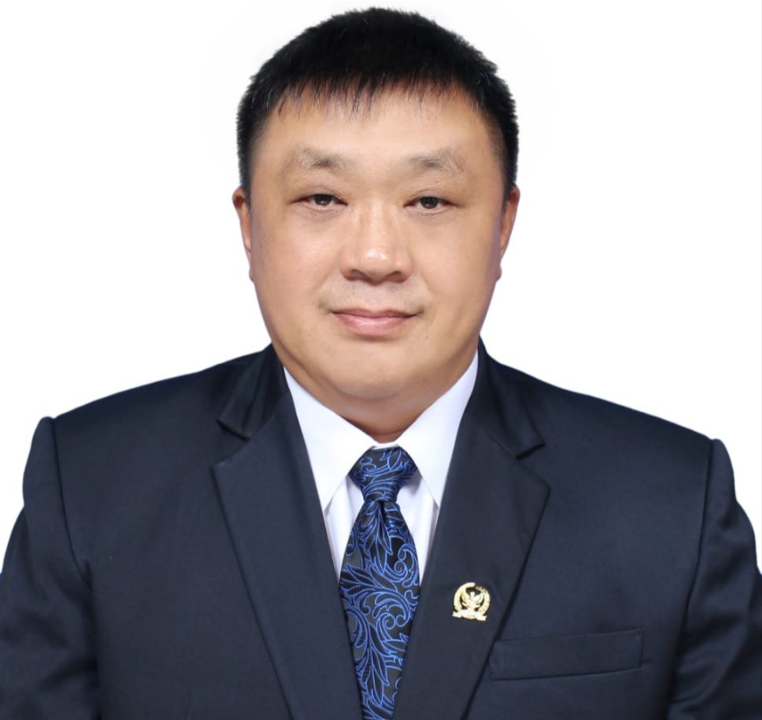 Anggota DPR RI Komisi X dari Fraksi NasDem Dapil Papua Barat, Rico Sia