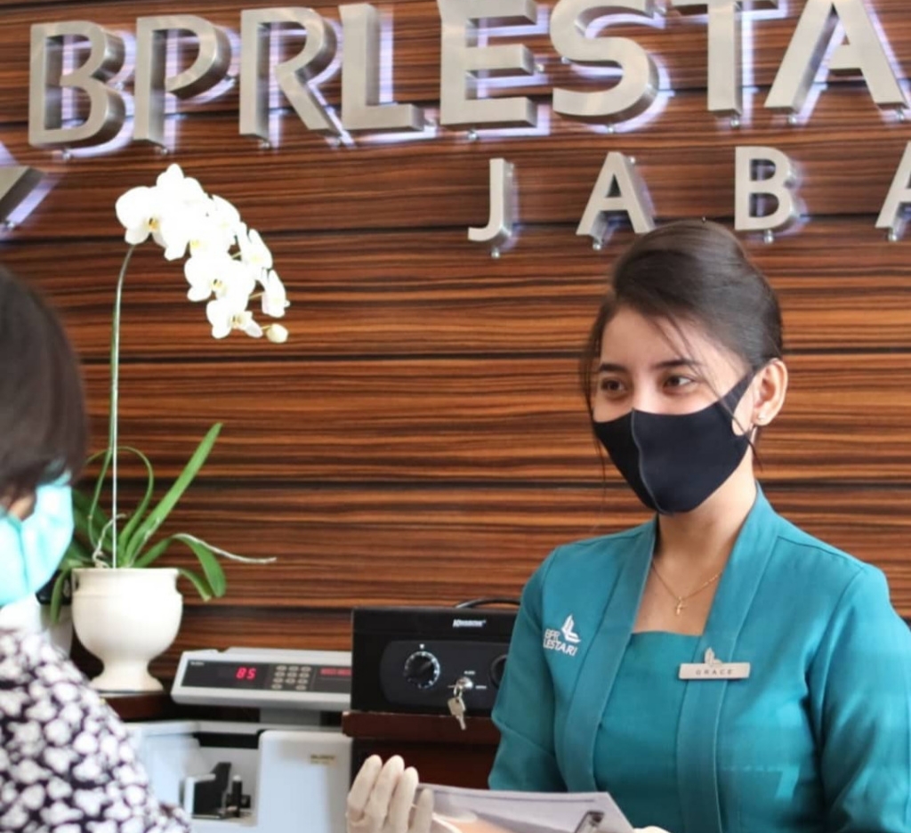 Ilustrasi pelayanan di salah satu BPR