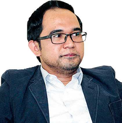 Pukat UGM, Oce Madril.