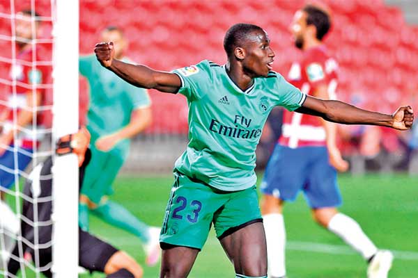  Bek asal Prancis Ferland Mendy meluapkan kegembiraan setelah menyumbang gol untuk Real Madrid 