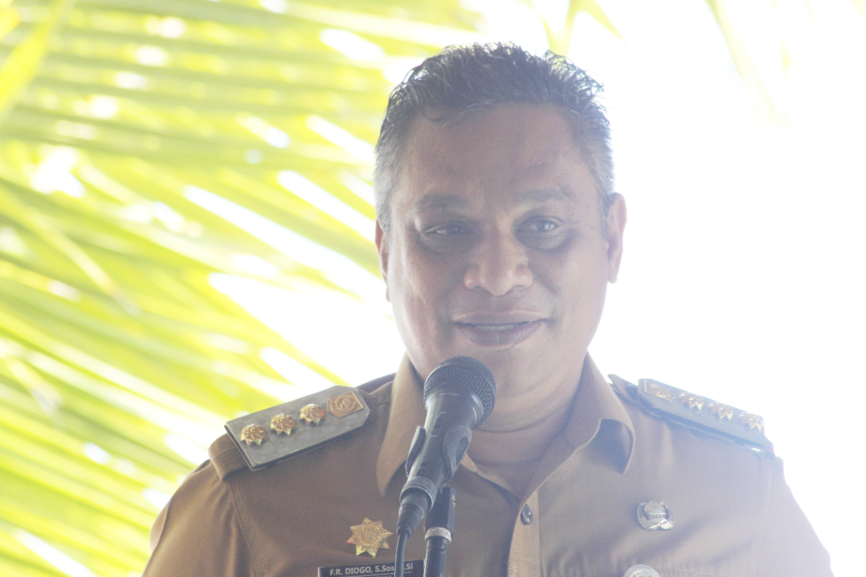 Bupati Sikka Fransiskus Roberto Diogo 